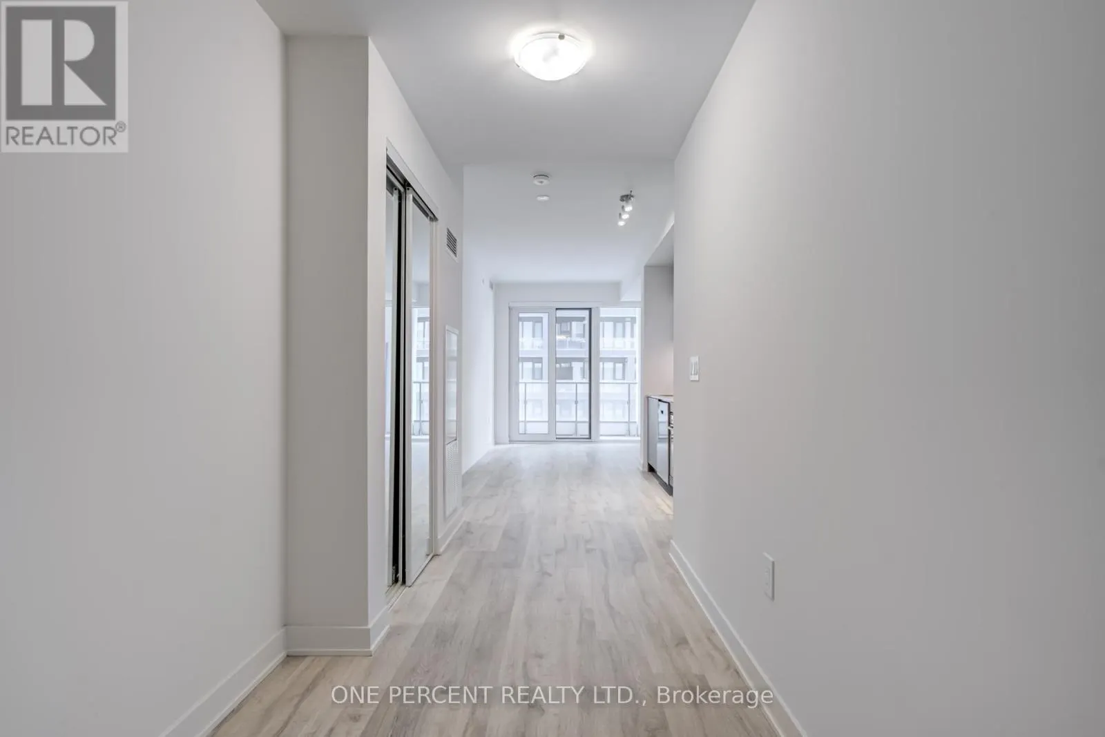 843D - 121 LOWER SHERBOURNE STREET