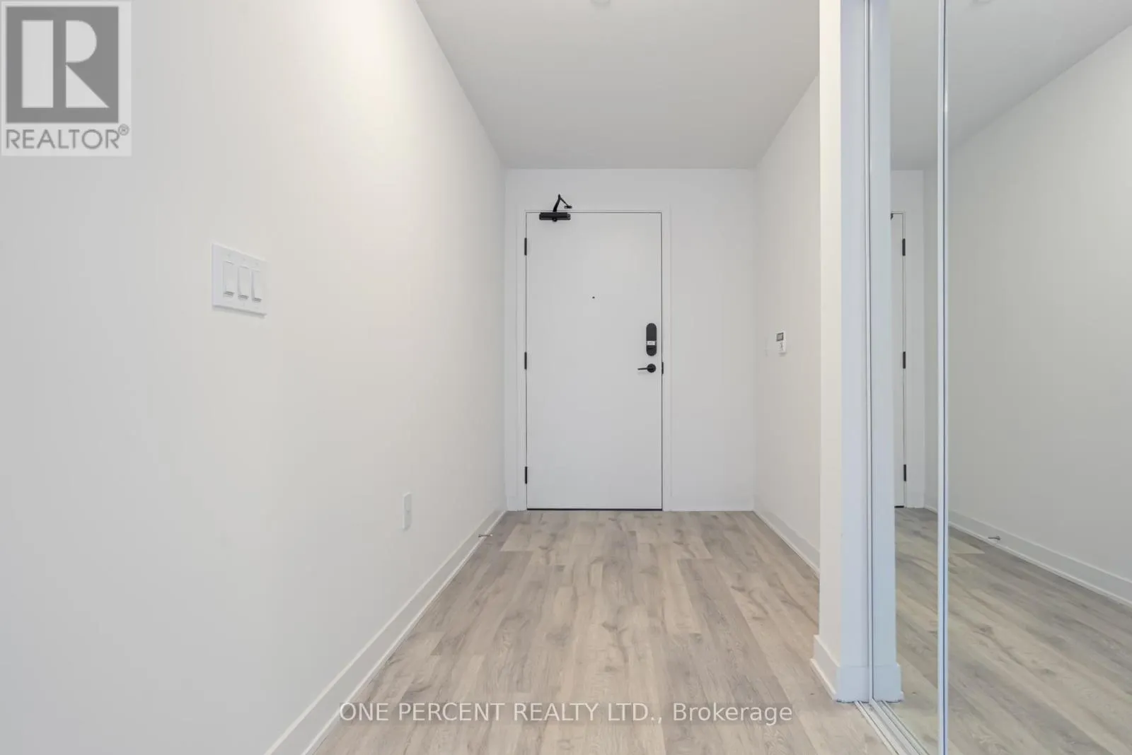 843D - 121 LOWER SHERBOURNE STREET