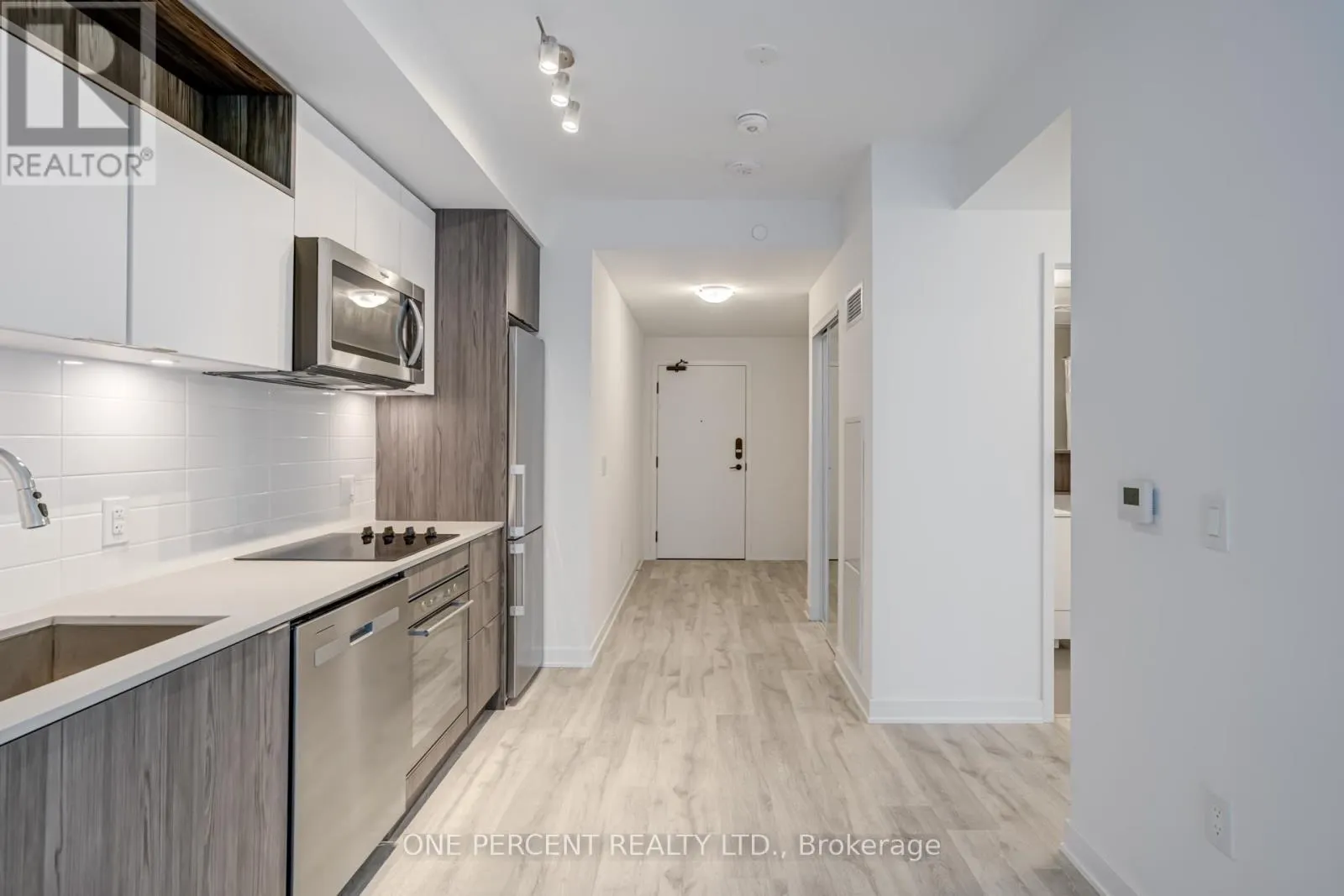 843D - 121 LOWER SHERBOURNE STREET