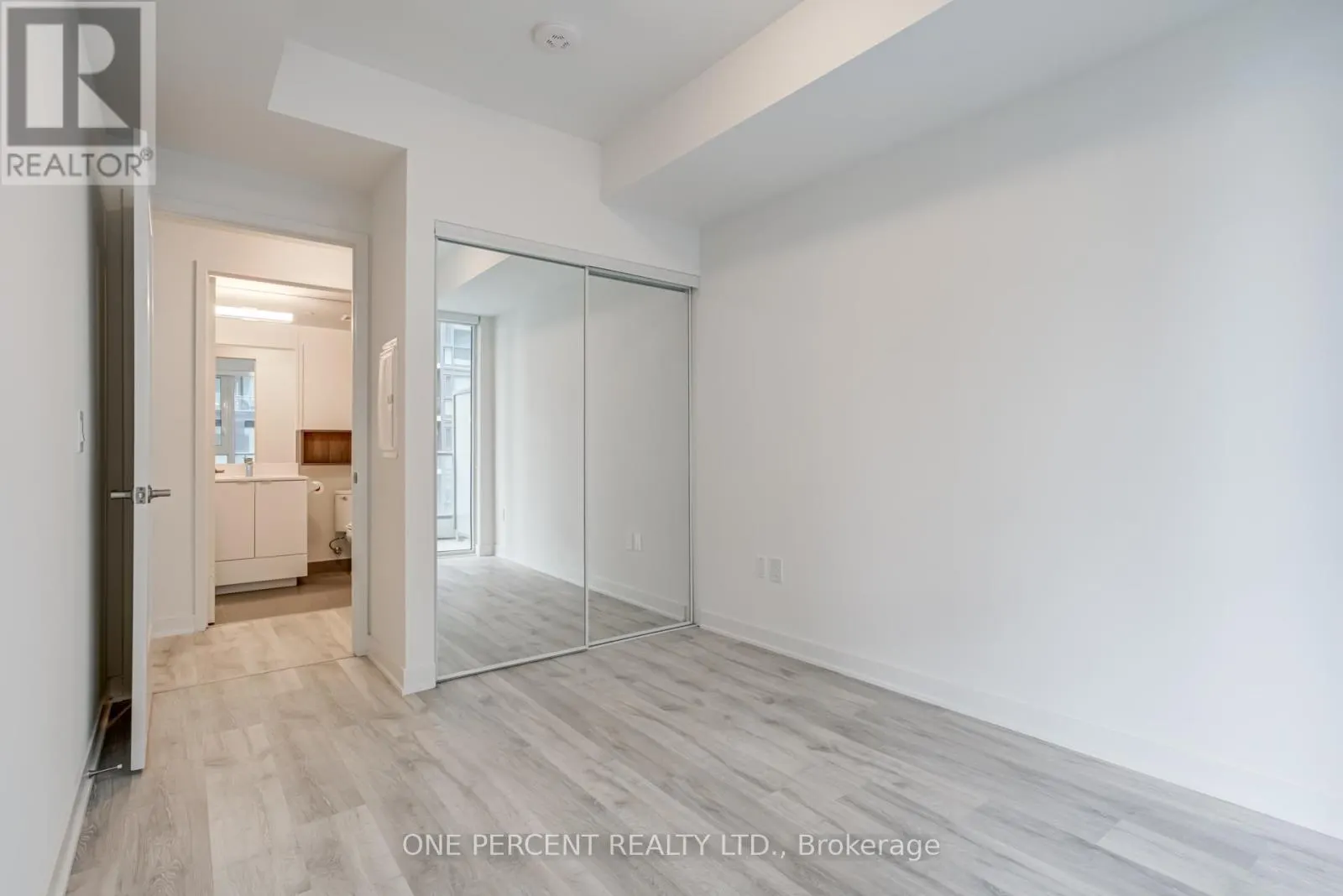 843D - 121 LOWER SHERBOURNE STREET