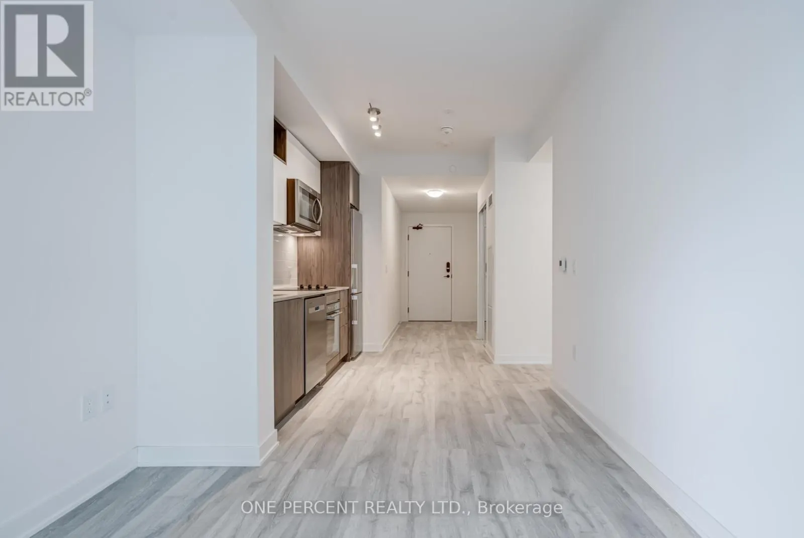 843D - 121 LOWER SHERBOURNE STREET