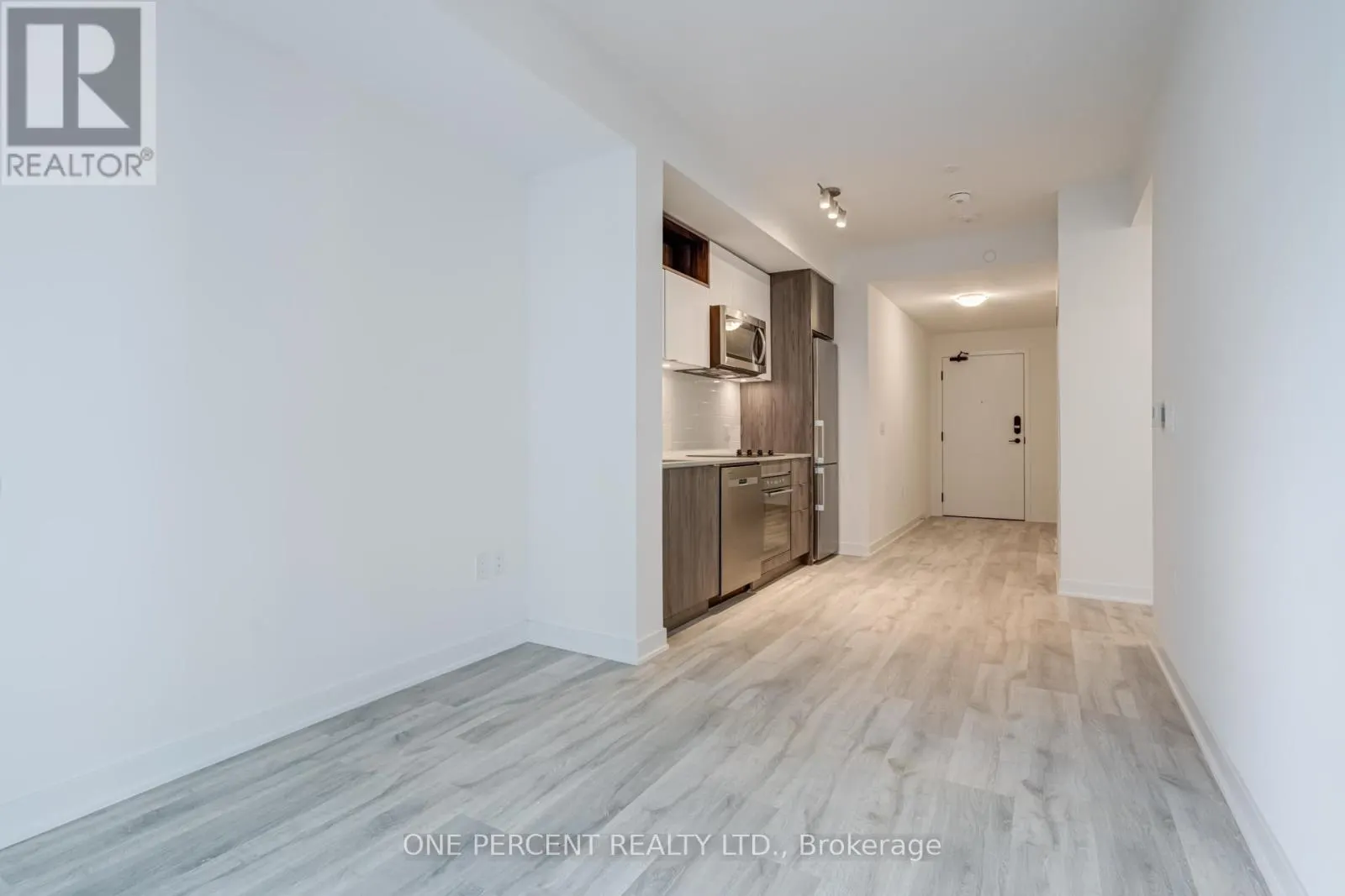 843D - 121 LOWER SHERBOURNE STREET
