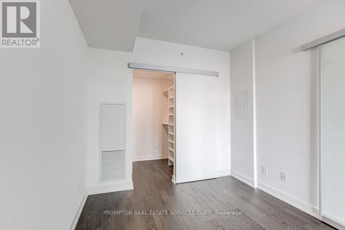 1214 - 25 RICHMOND STREET E