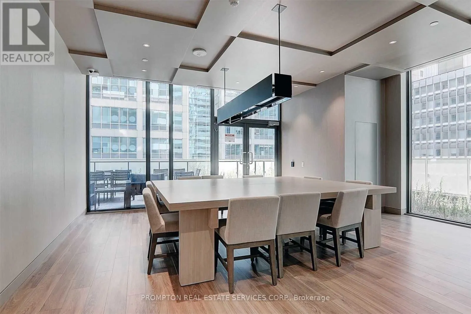 1214 - 25 RICHMOND STREET E