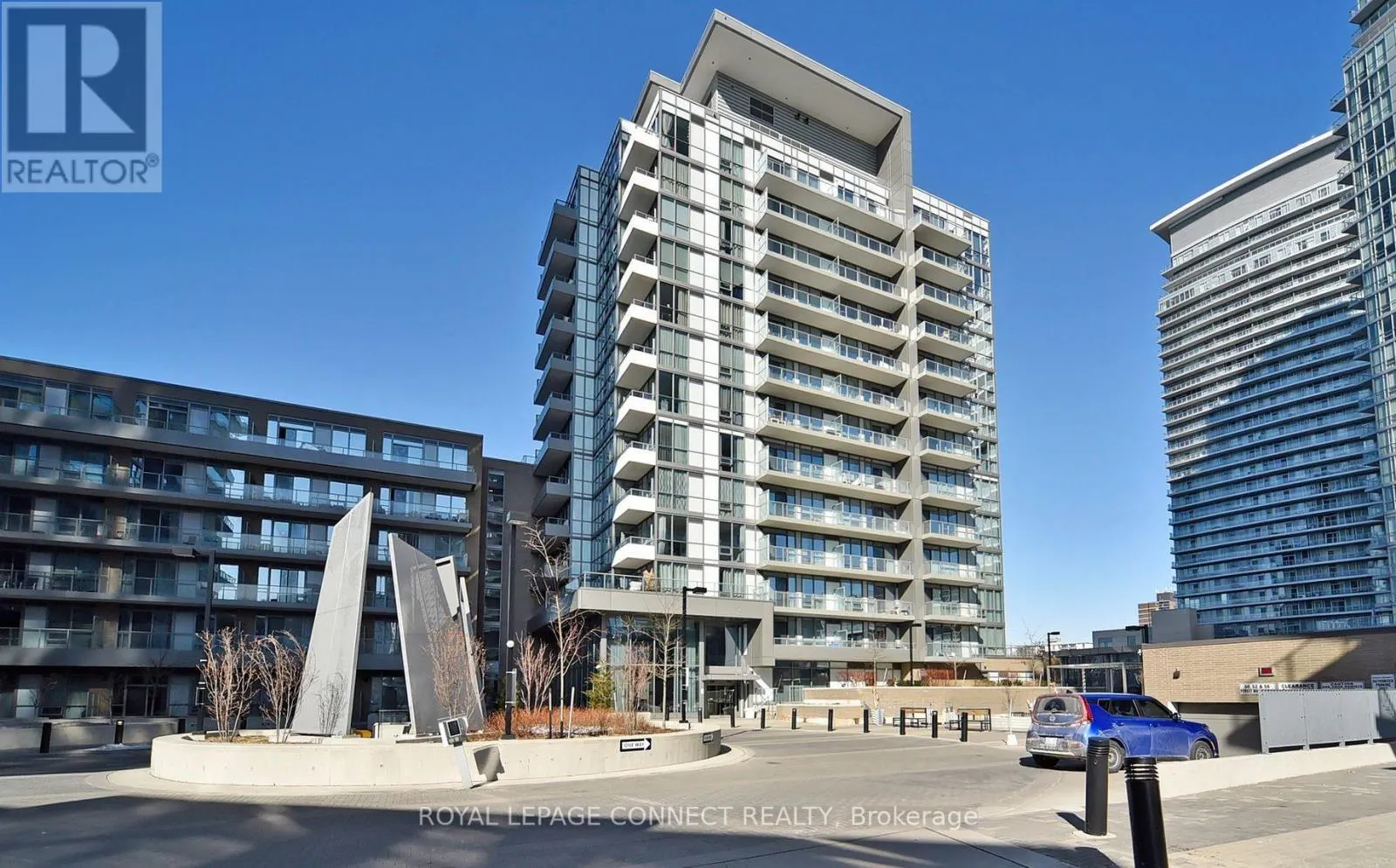 428 - 52 FOREST MANOR ROAD