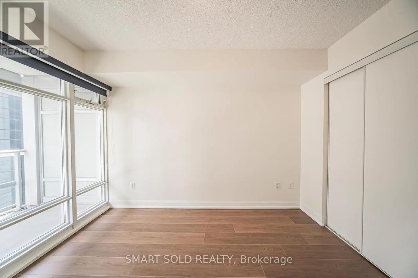 901 - 2191 YONGE STREET