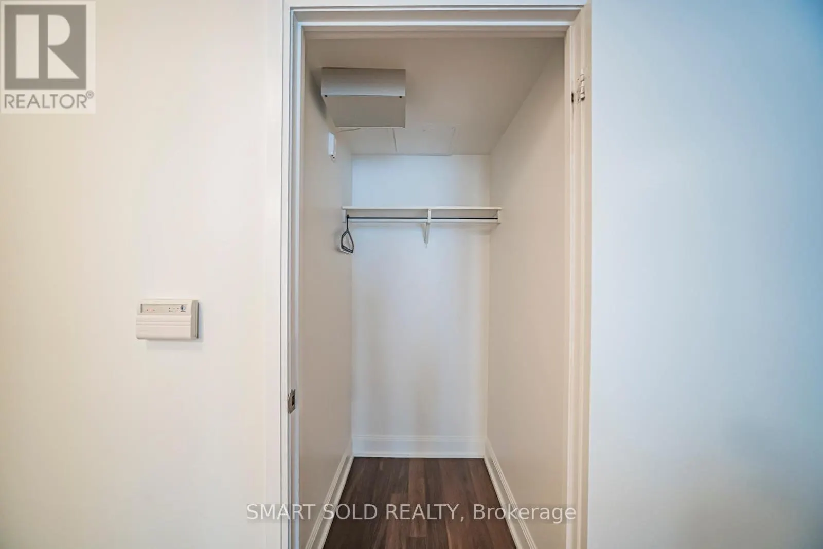 901 - 2191 YONGE STREET