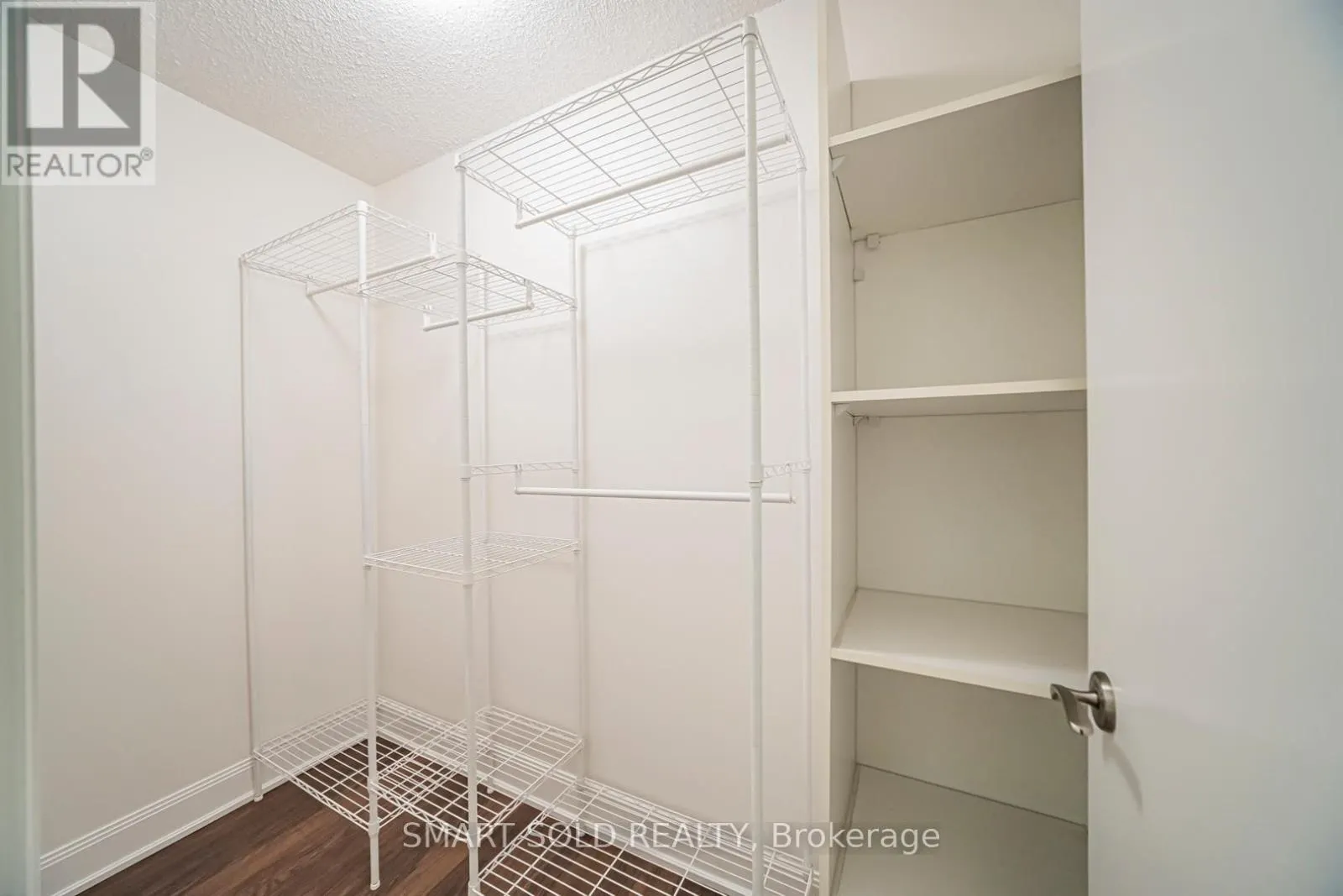901 - 2191 YONGE STREET