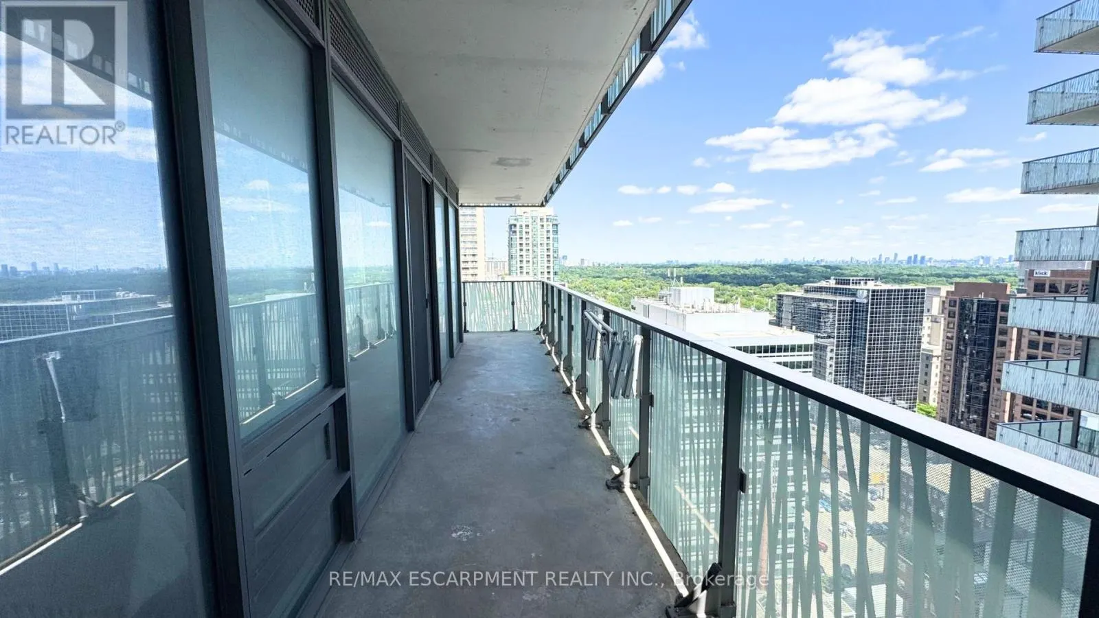 2409 - 42 CHARLES STREET E