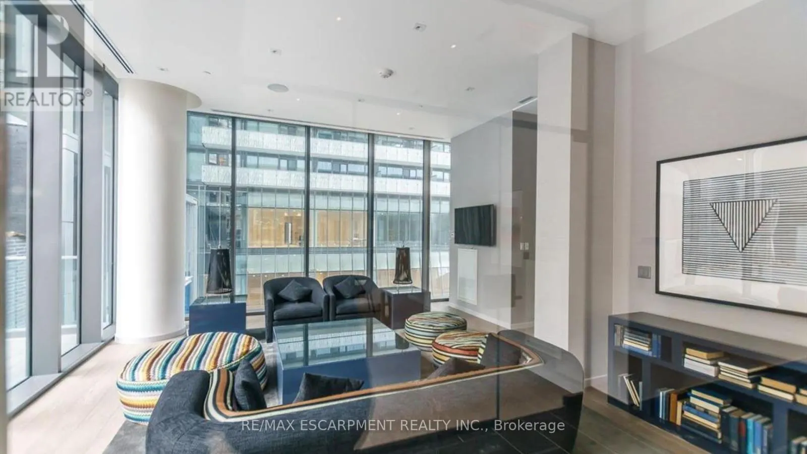 2409 - 42 CHARLES STREET E