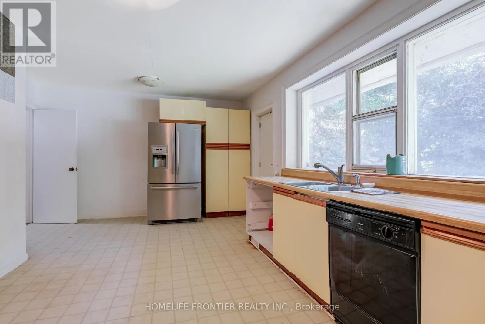 78 ARJAY CRESCENT