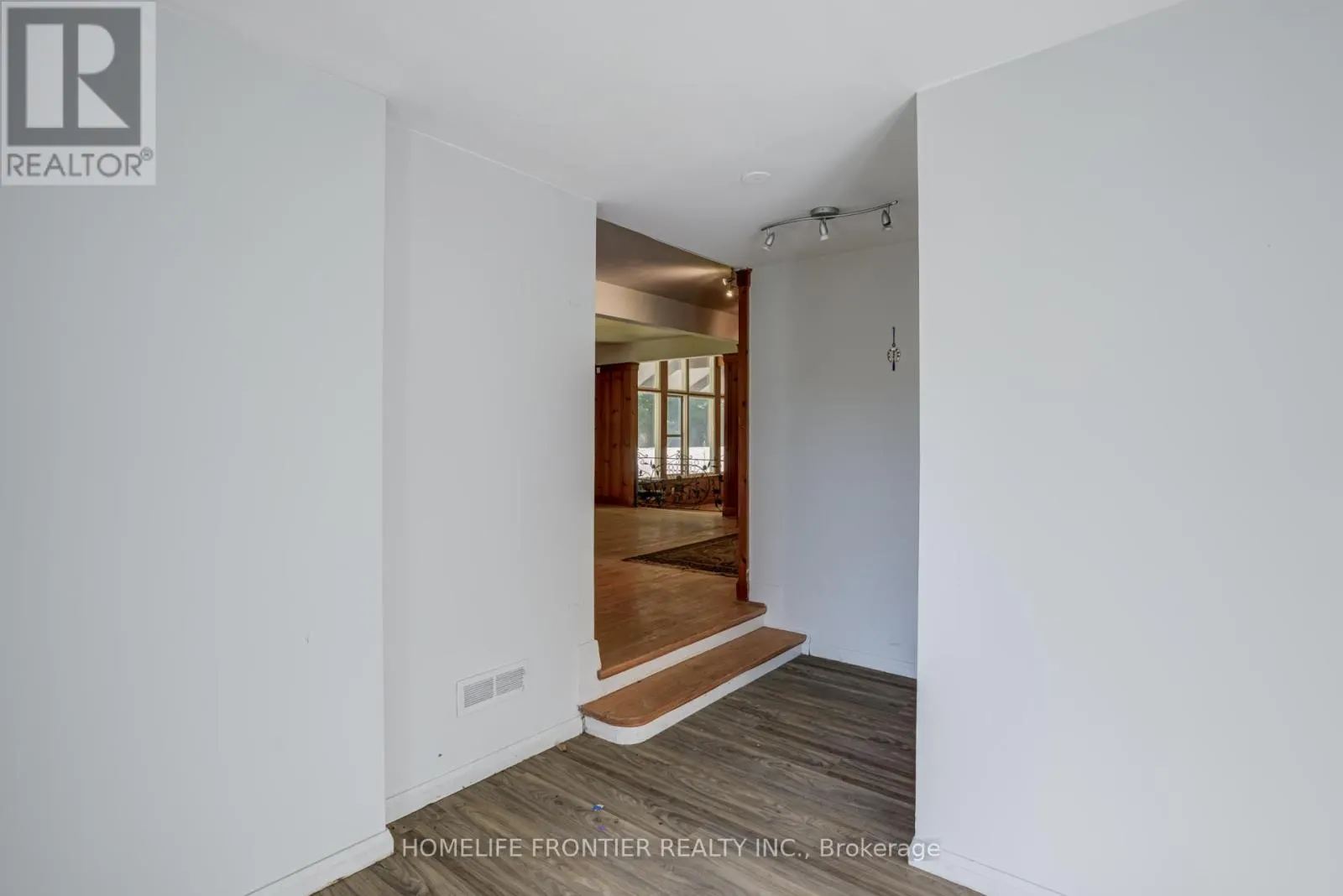 78 ARJAY CRESCENT