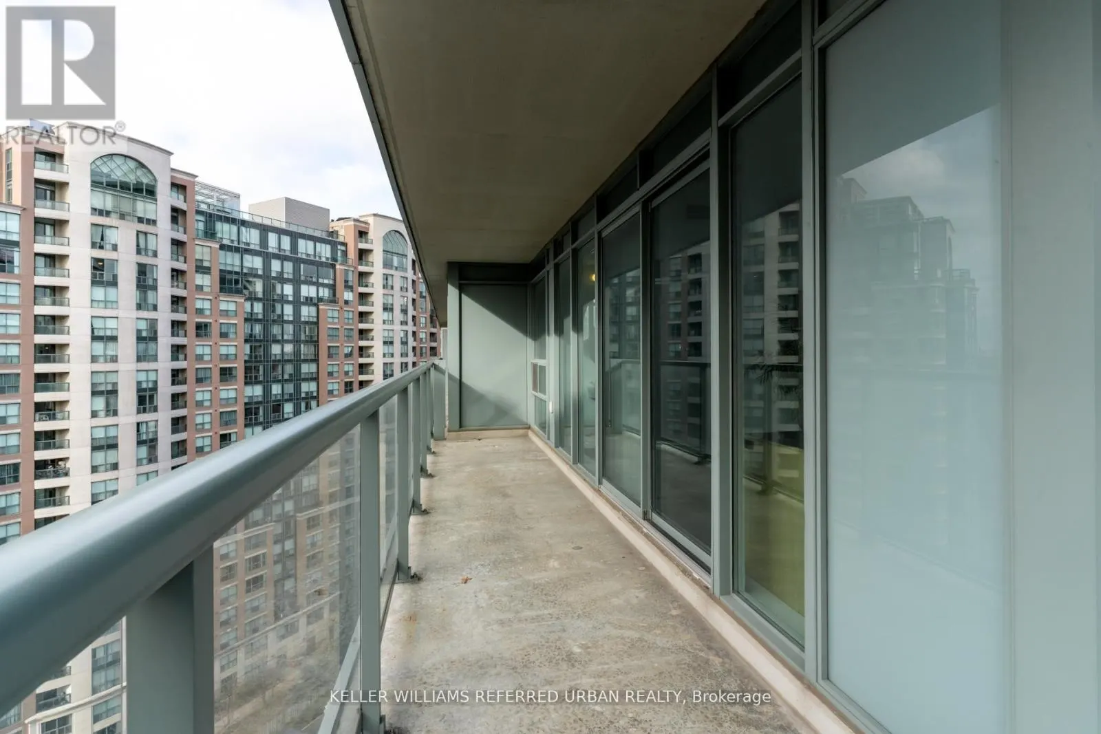 1605 - 5500 YONGE STREET