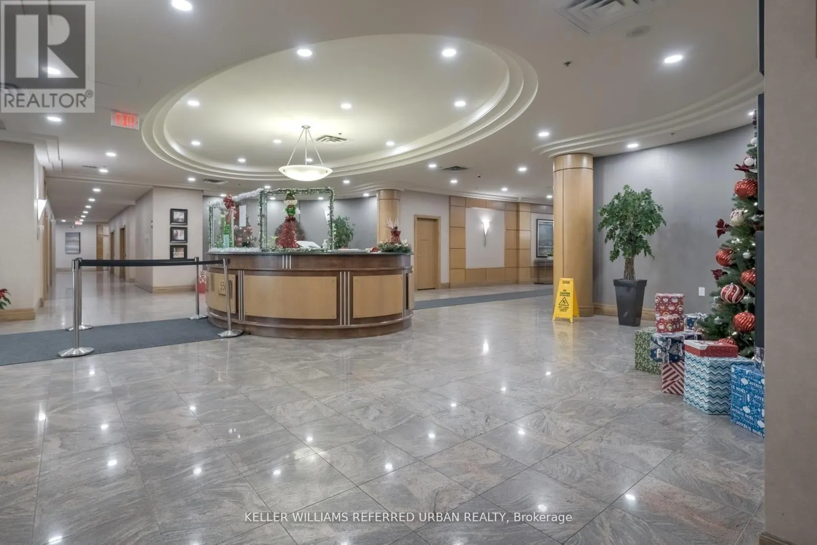 1605 - 5500 YONGE STREET