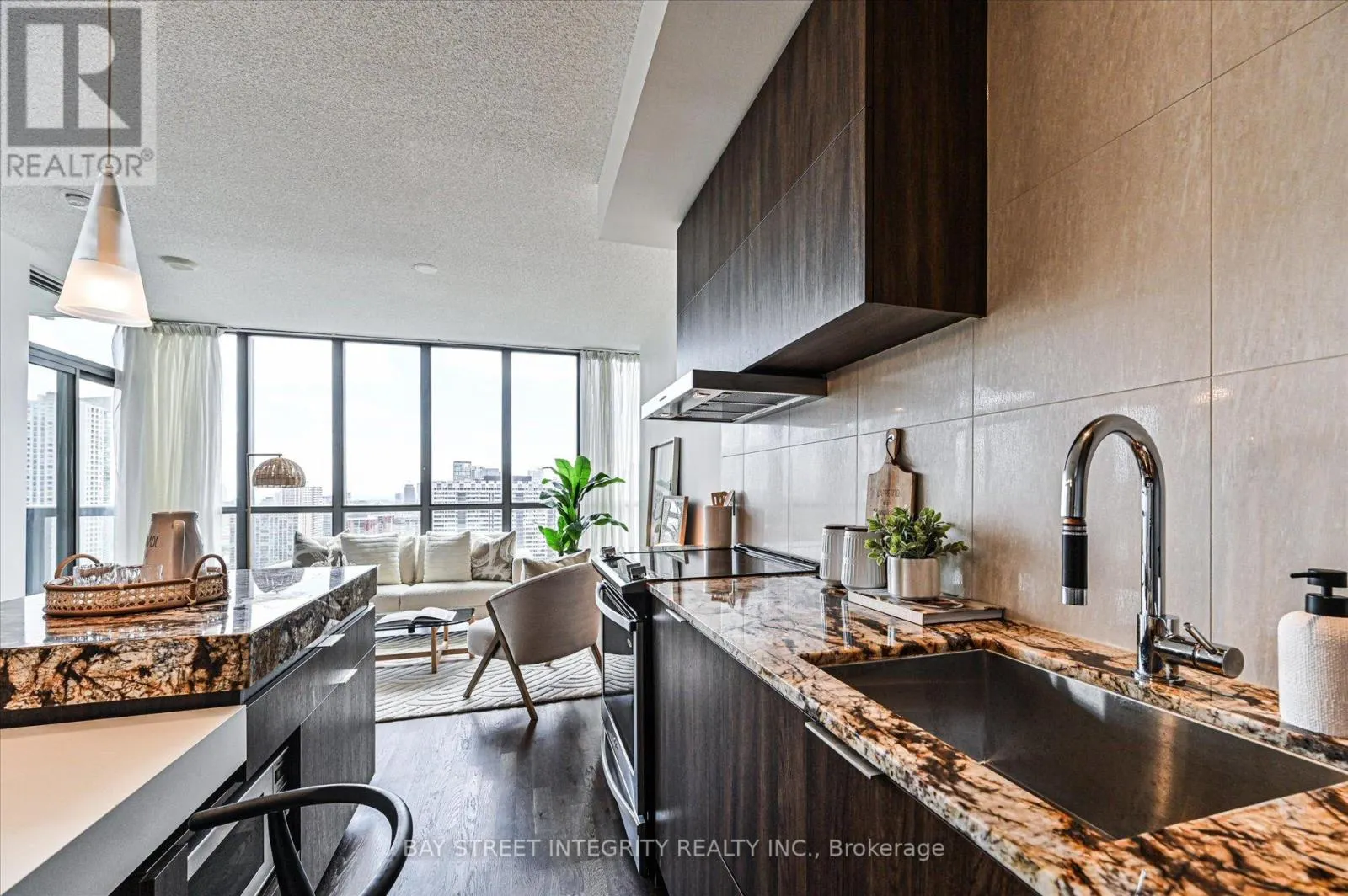 2103 - 101 CHARLES STREET E