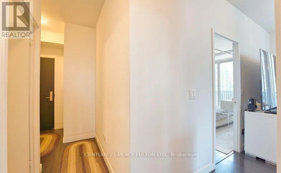 1808 - 8 EGLINTON AVENUE E