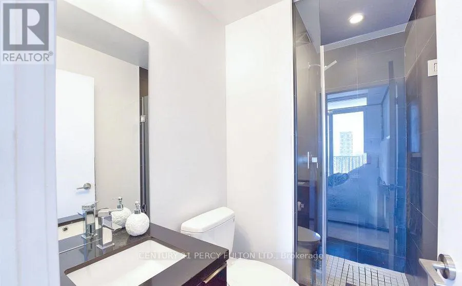 1808 - 8 EGLINTON AVENUE E