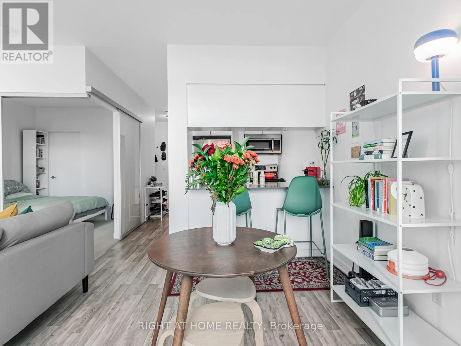 1507 - 69 LYNN WILLIAMS STREET
