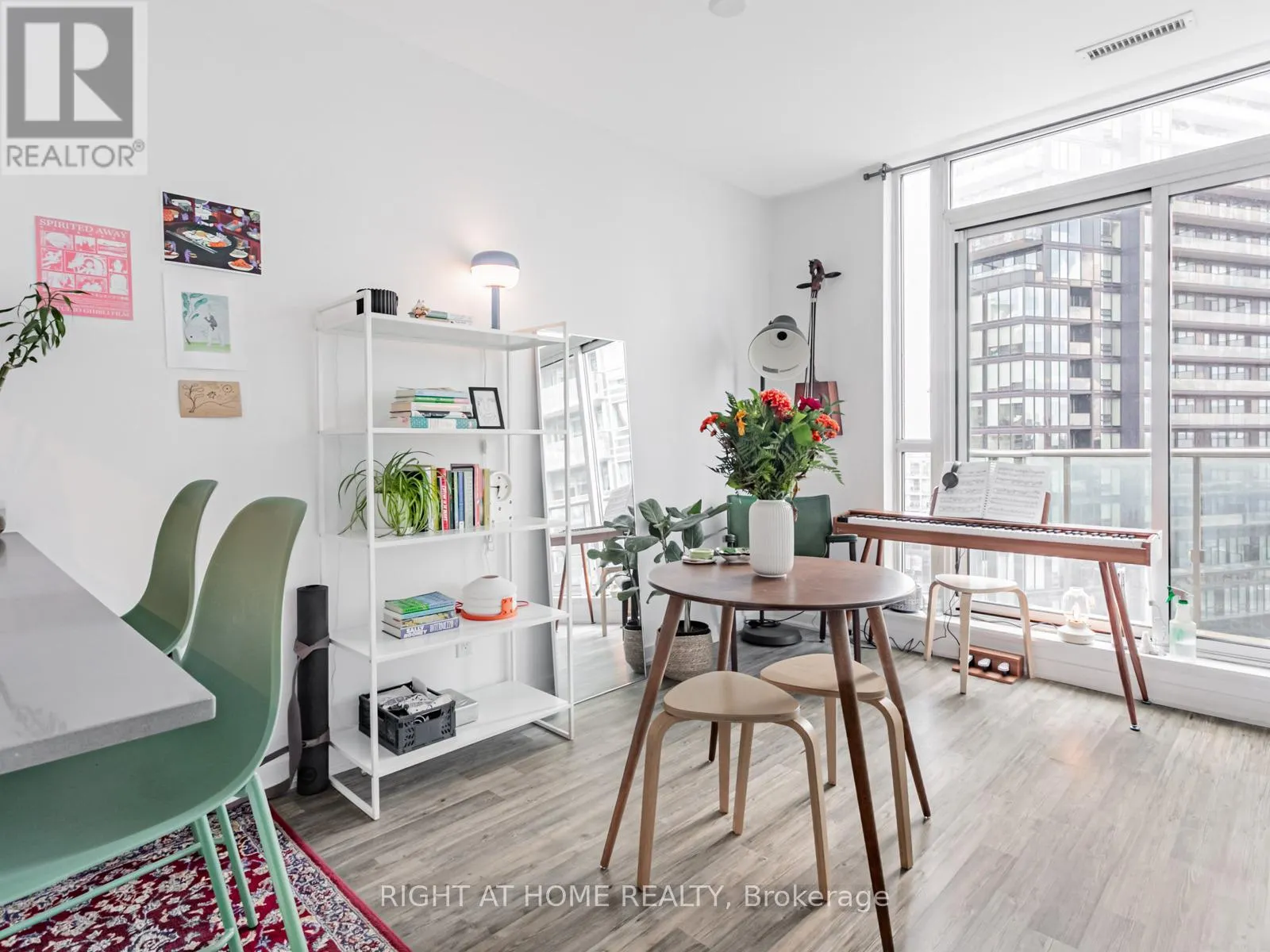 1507 - 69 LYNN WILLIAMS STREET