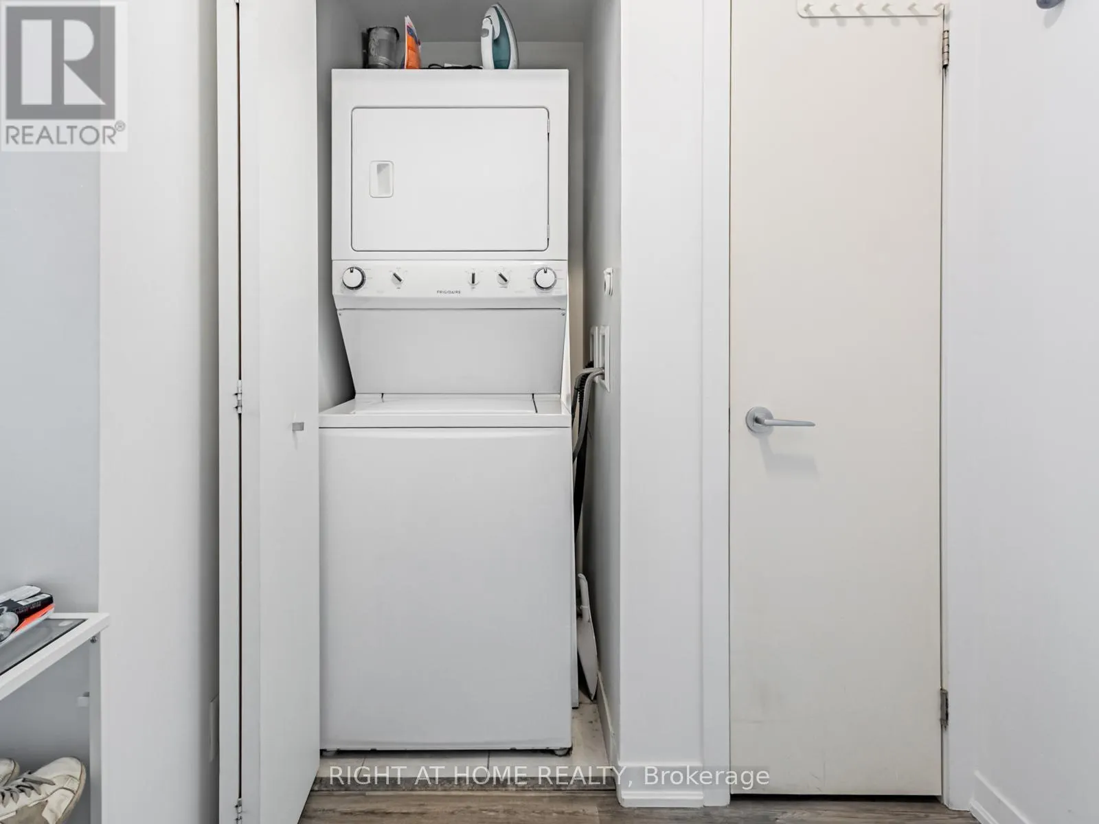 1507 - 69 LYNN WILLIAMS STREET