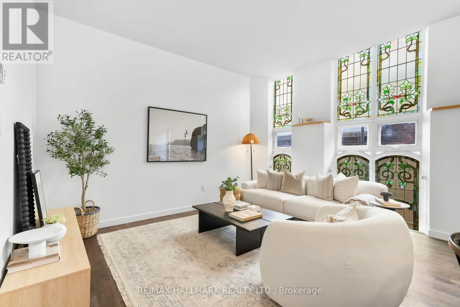202 - 701 DOVERCOURT ROAD