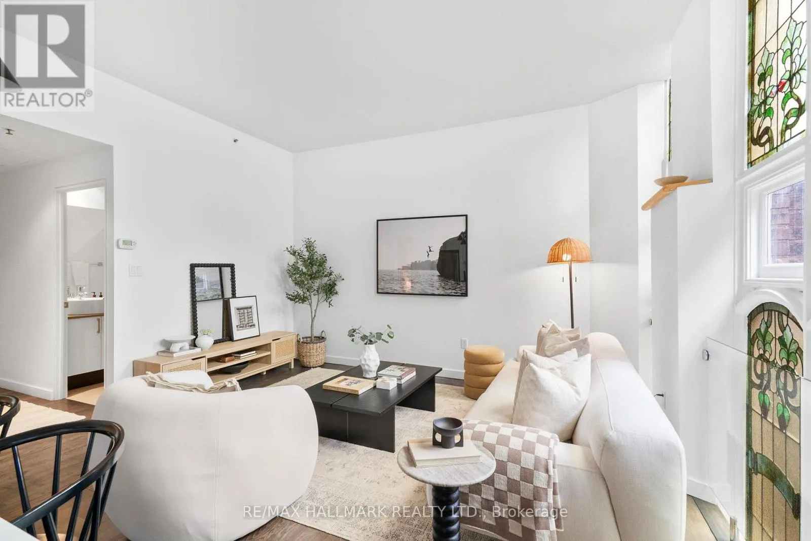 202 - 701 DOVERCOURT ROAD