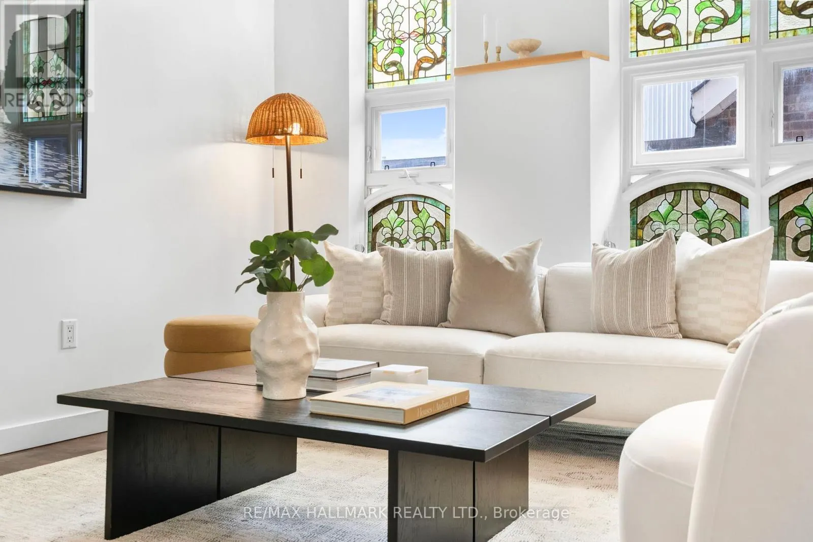 202 - 701 DOVERCOURT ROAD