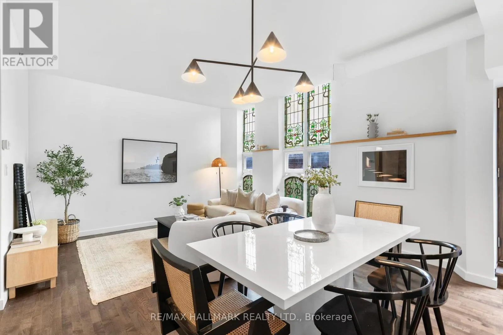 202 - 701 DOVERCOURT ROAD