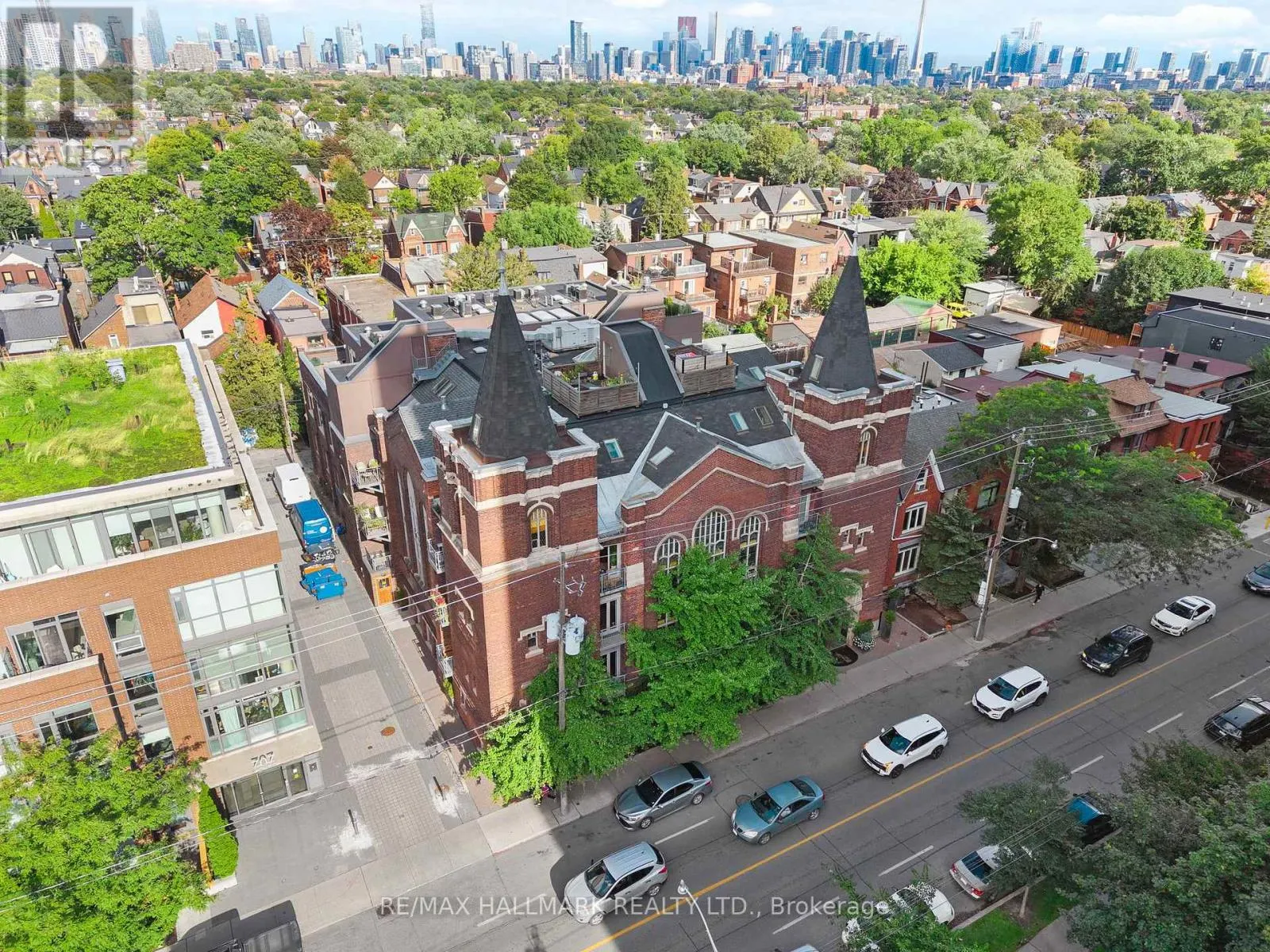 202 - 701 DOVERCOURT ROAD