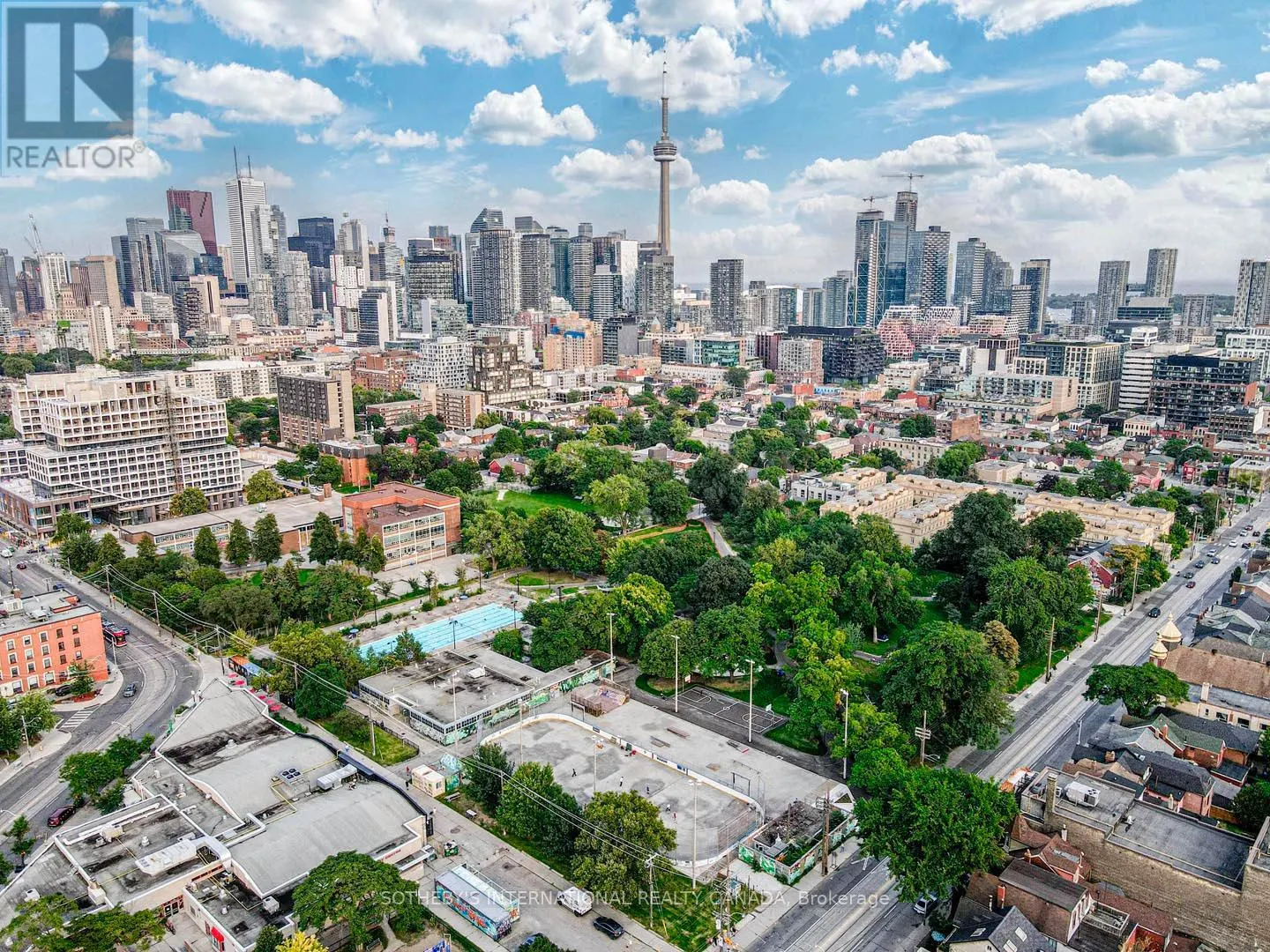 290 BATHURST STREET