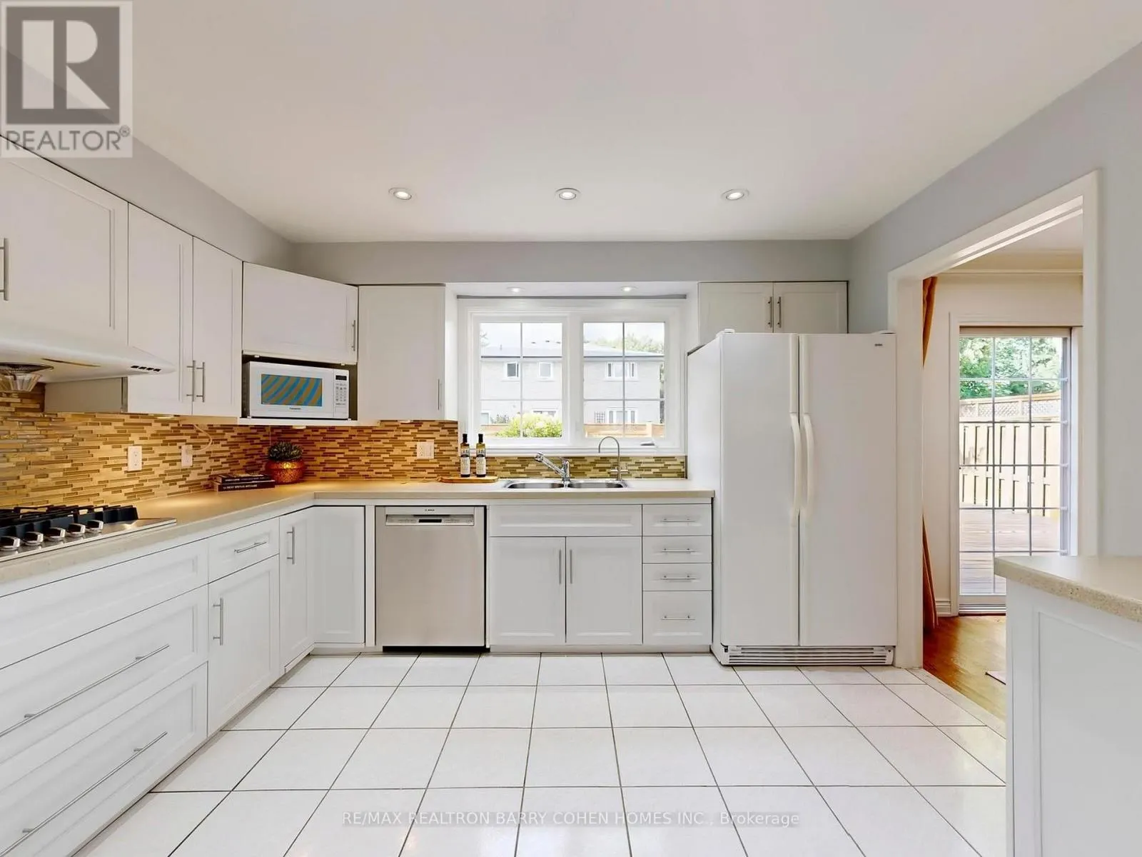 69 TANBARK CRESCENT