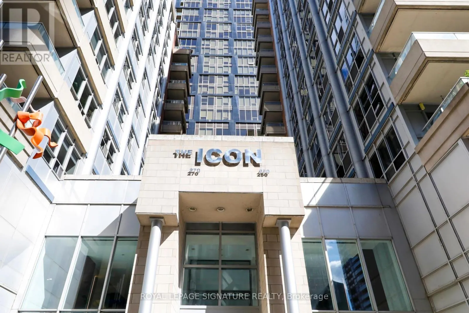 343 - 250 WELLINGTON STREET W