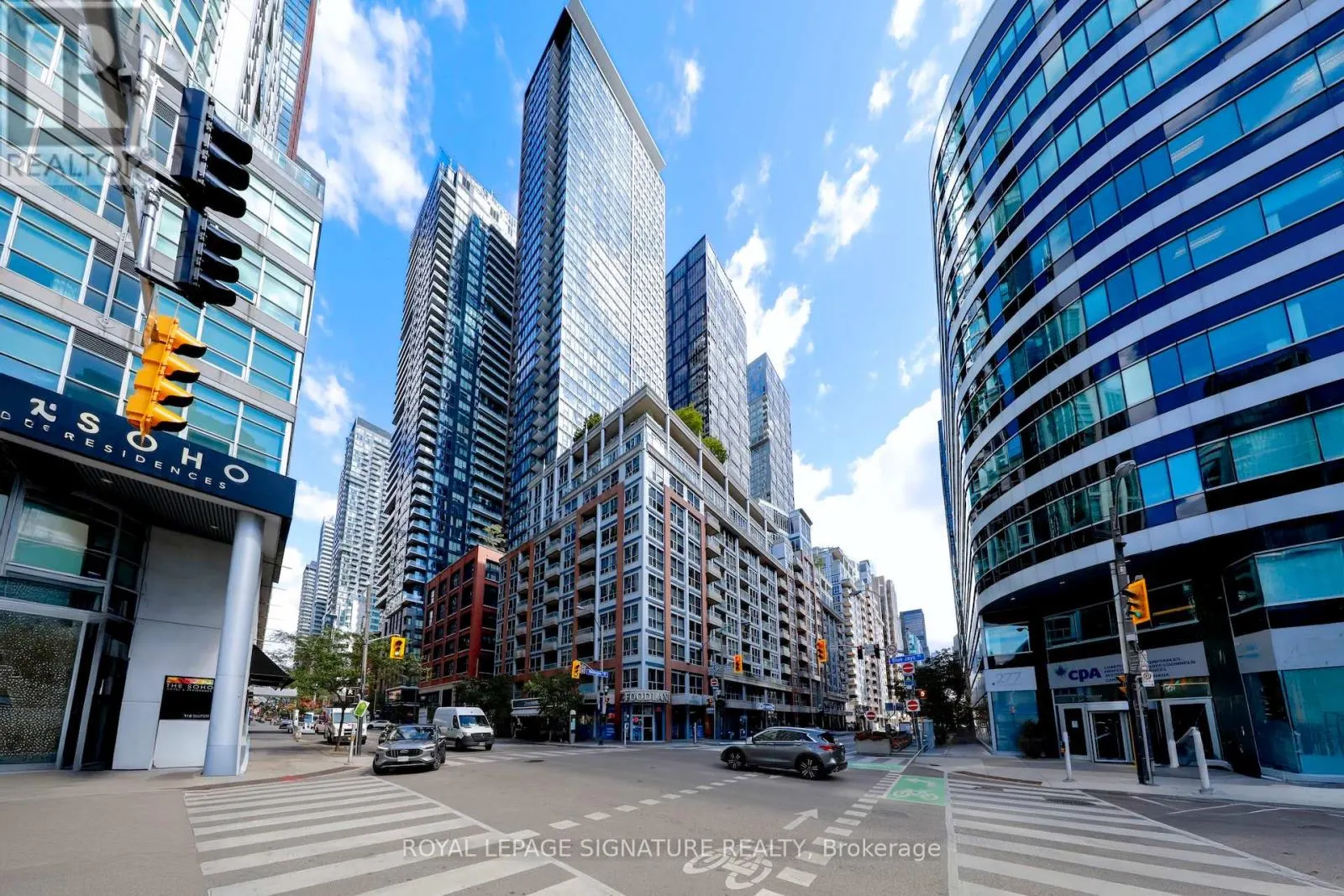 343 - 250 WELLINGTON STREET W