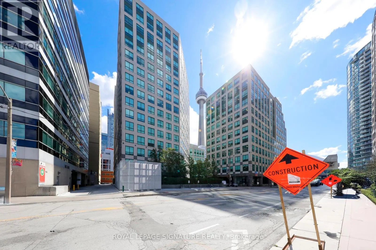343 - 250 WELLINGTON STREET W