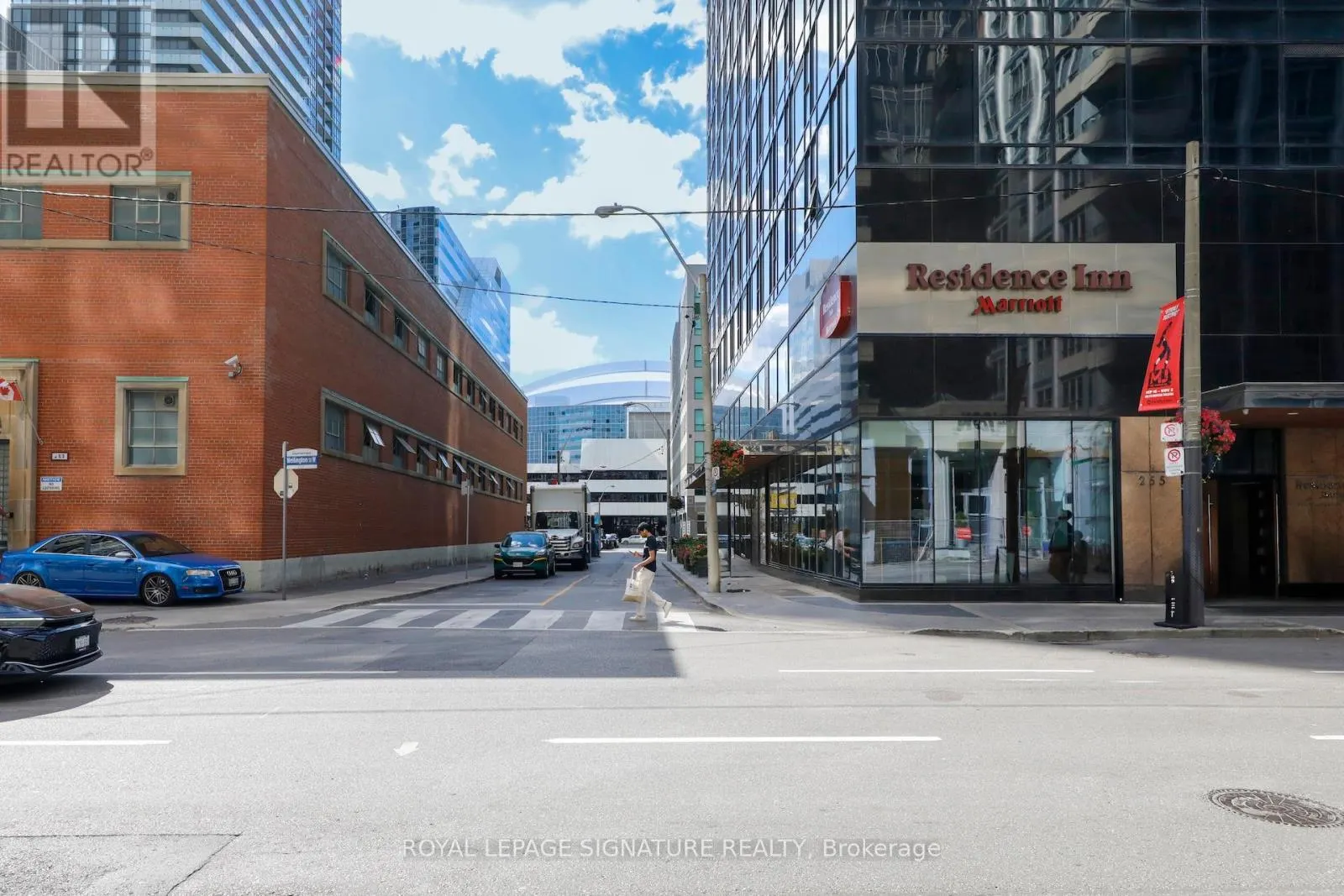 343 - 250 WELLINGTON STREET W