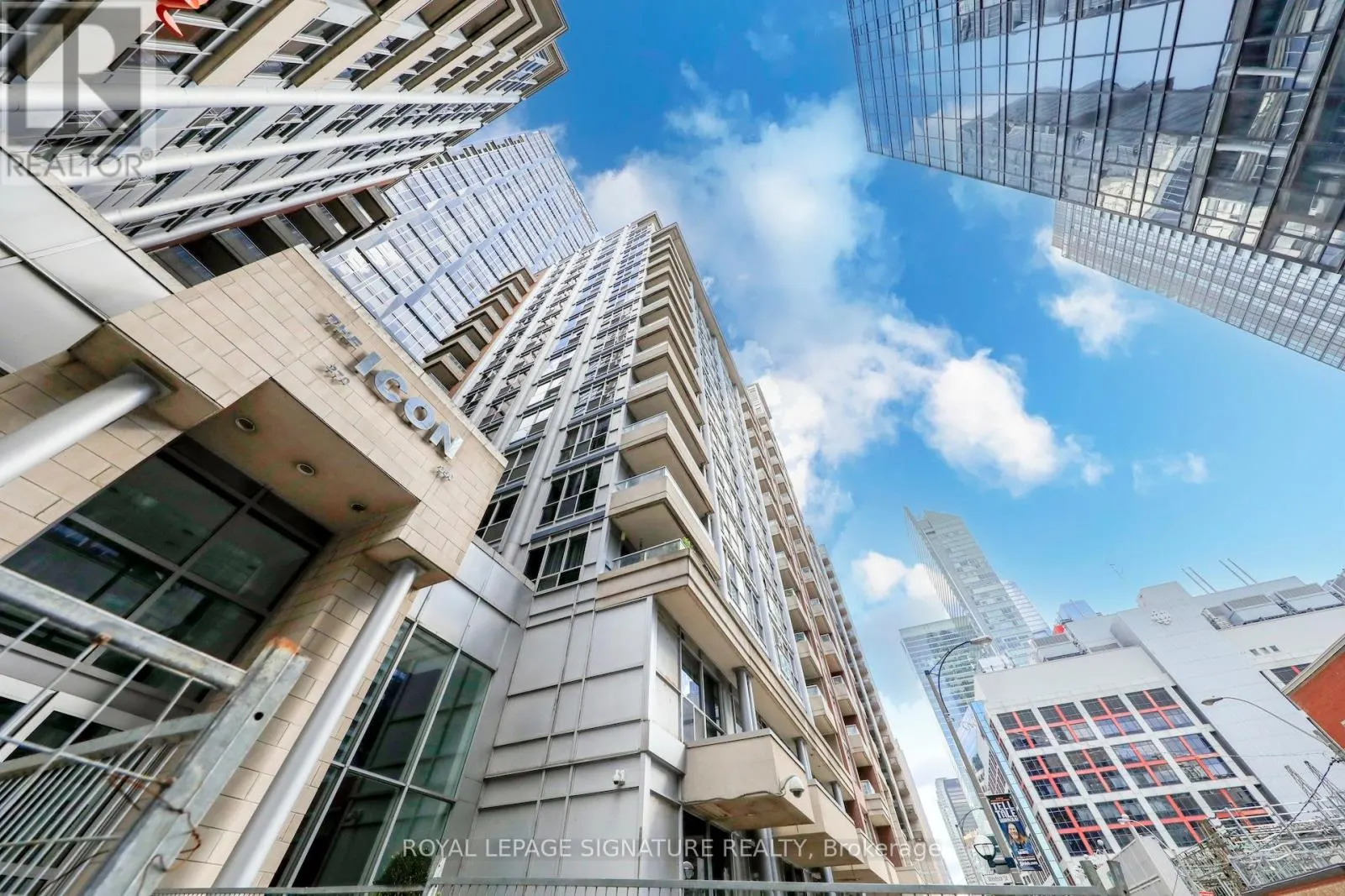 343 - 250 WELLINGTON STREET W