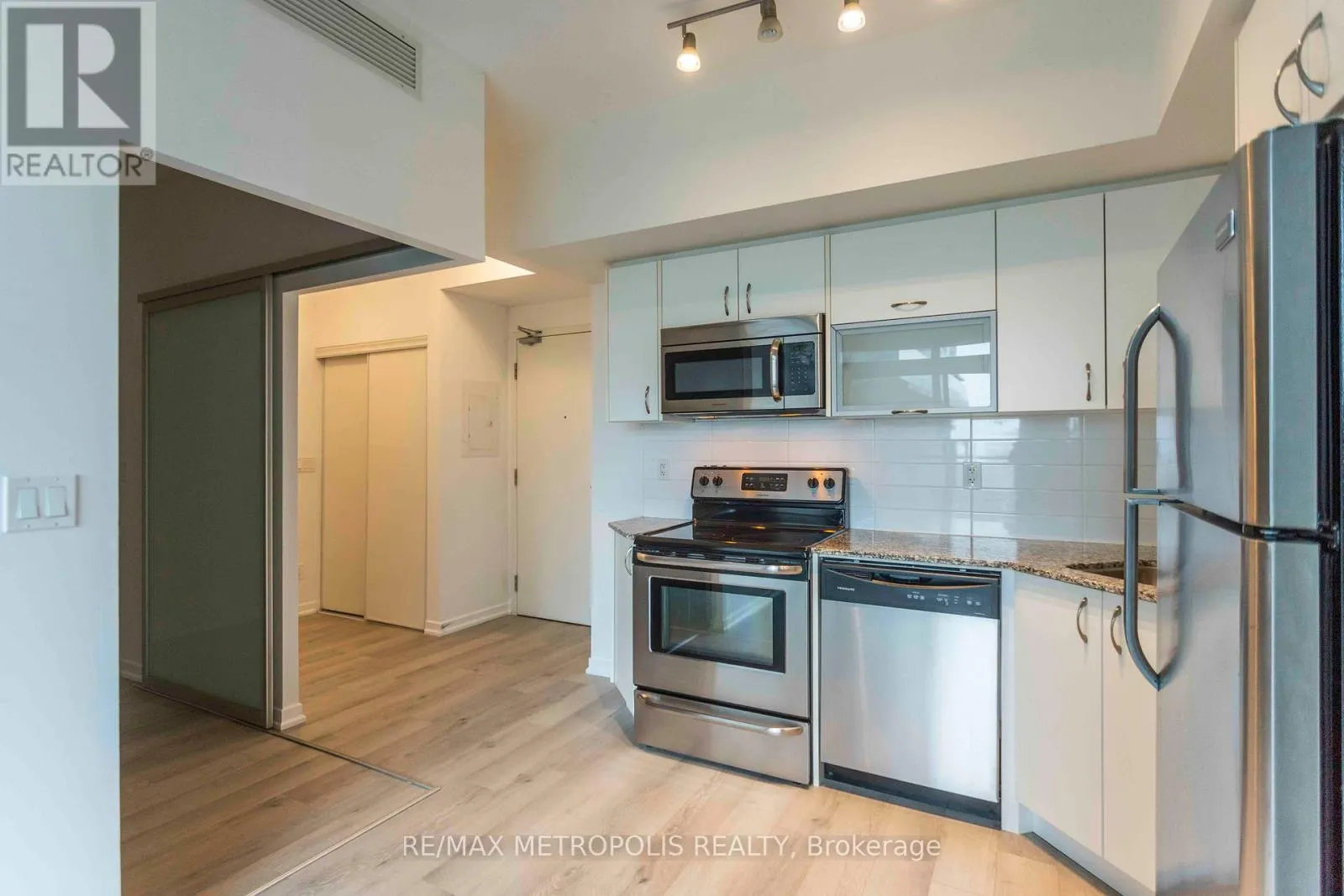 717 - 55 EAST LIBERTY STREET