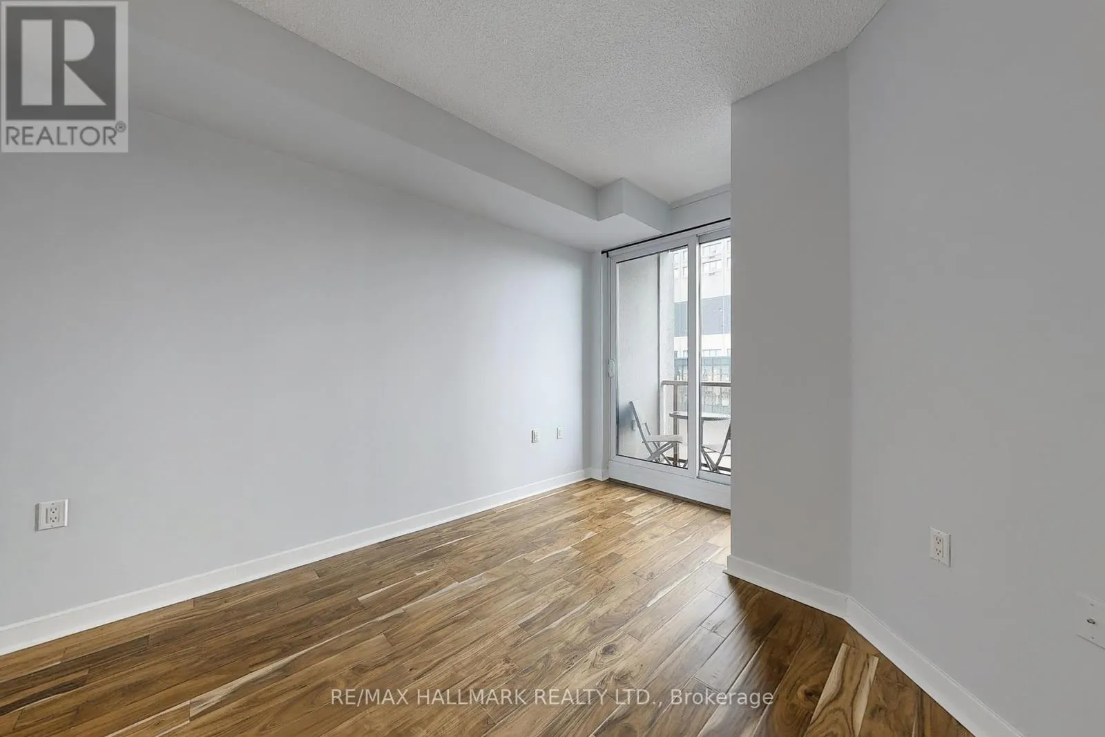 1403 - 85 BLOOR STREET E