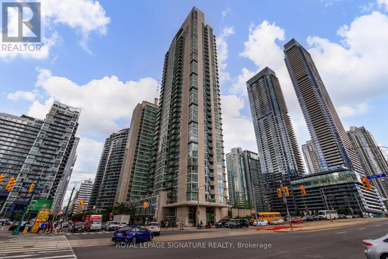 3909 - 397 FRONT STREET W