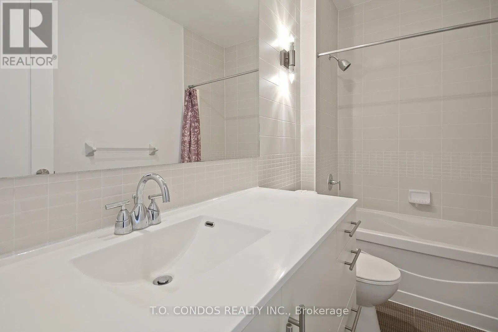 523 - 120 HOMEWOOD AVENUE