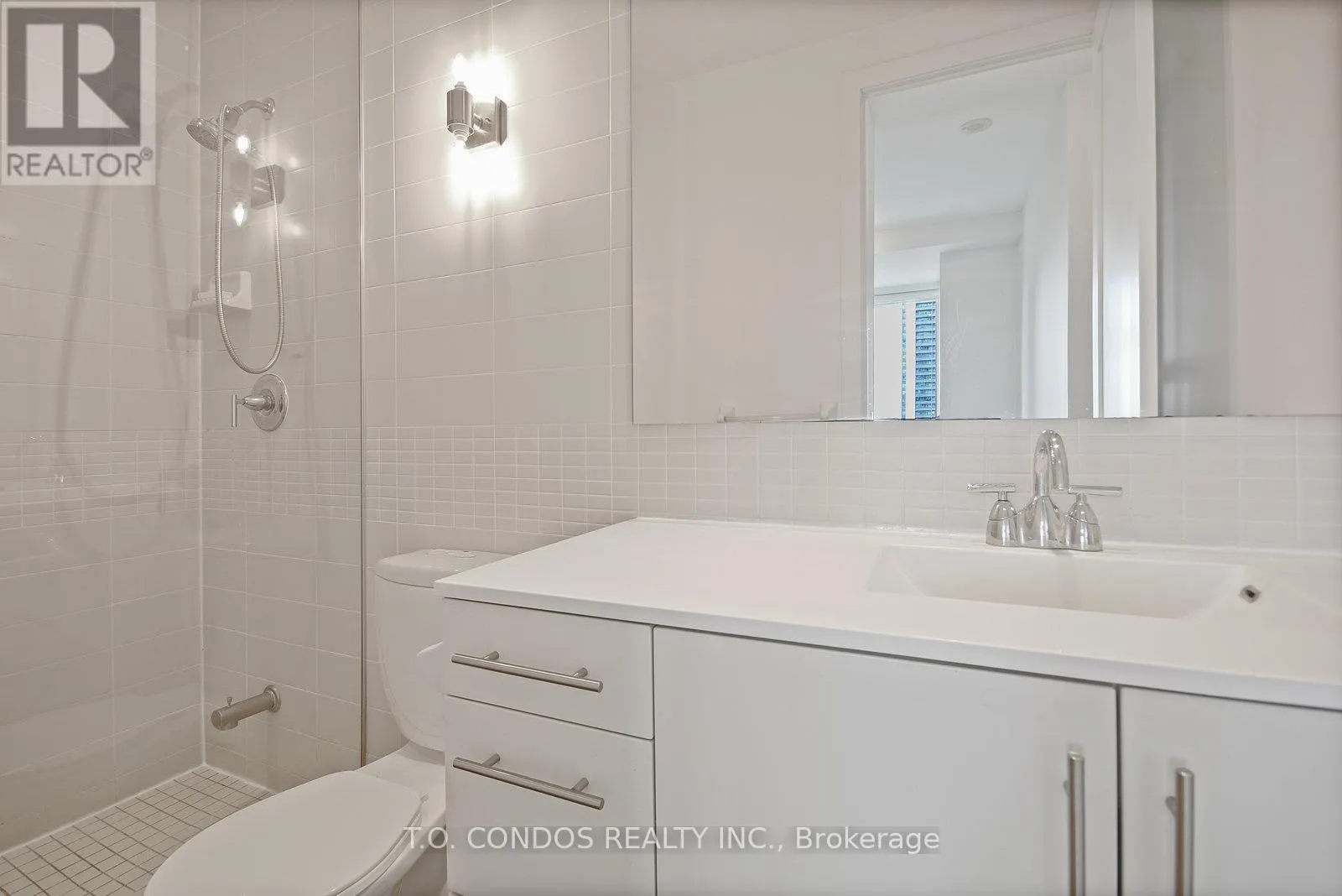 523 - 120 HOMEWOOD AVENUE