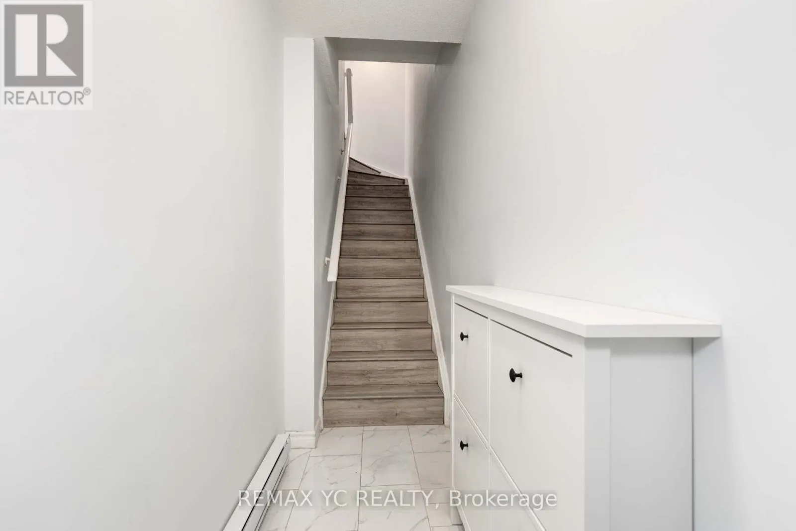 526 - 3 EVERSON DRIVE