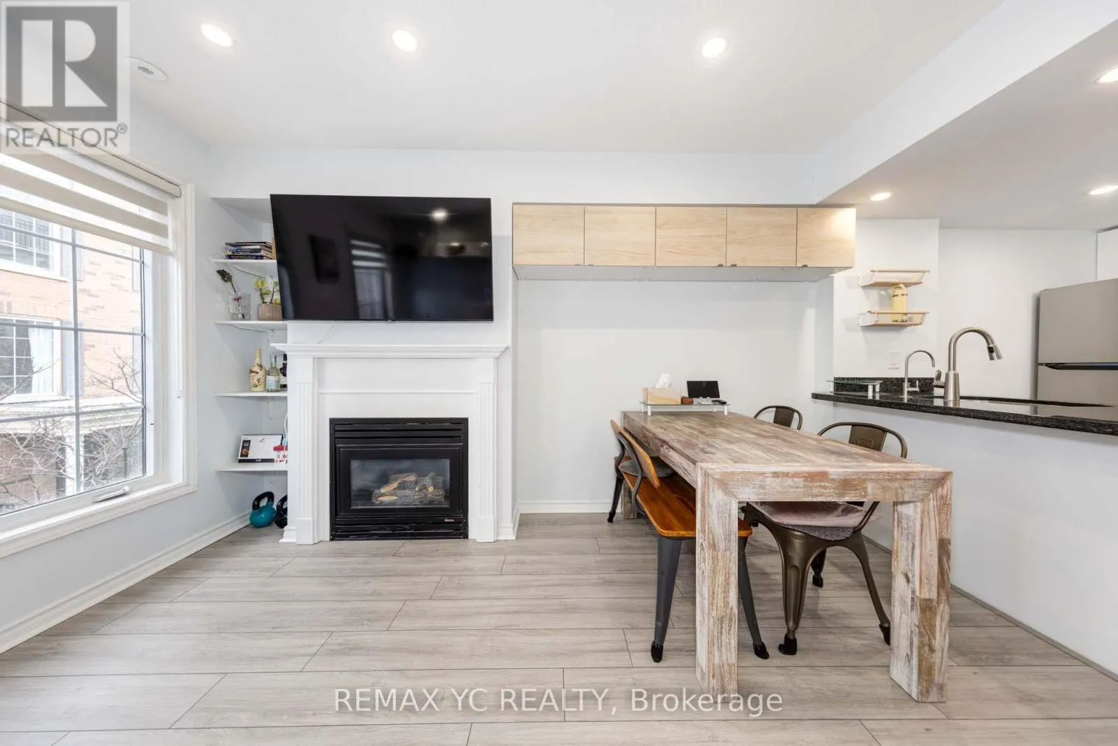526 - 3 EVERSON DRIVE