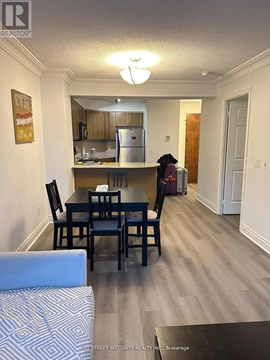 4001 - 763 BAY STREET