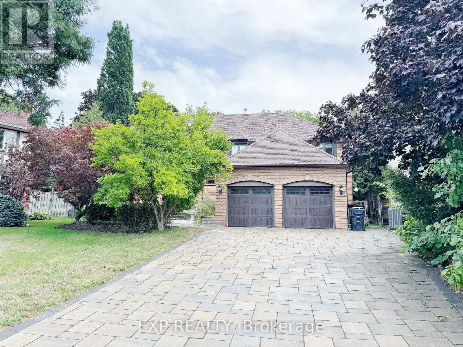 98 CLARINDA DRIVE