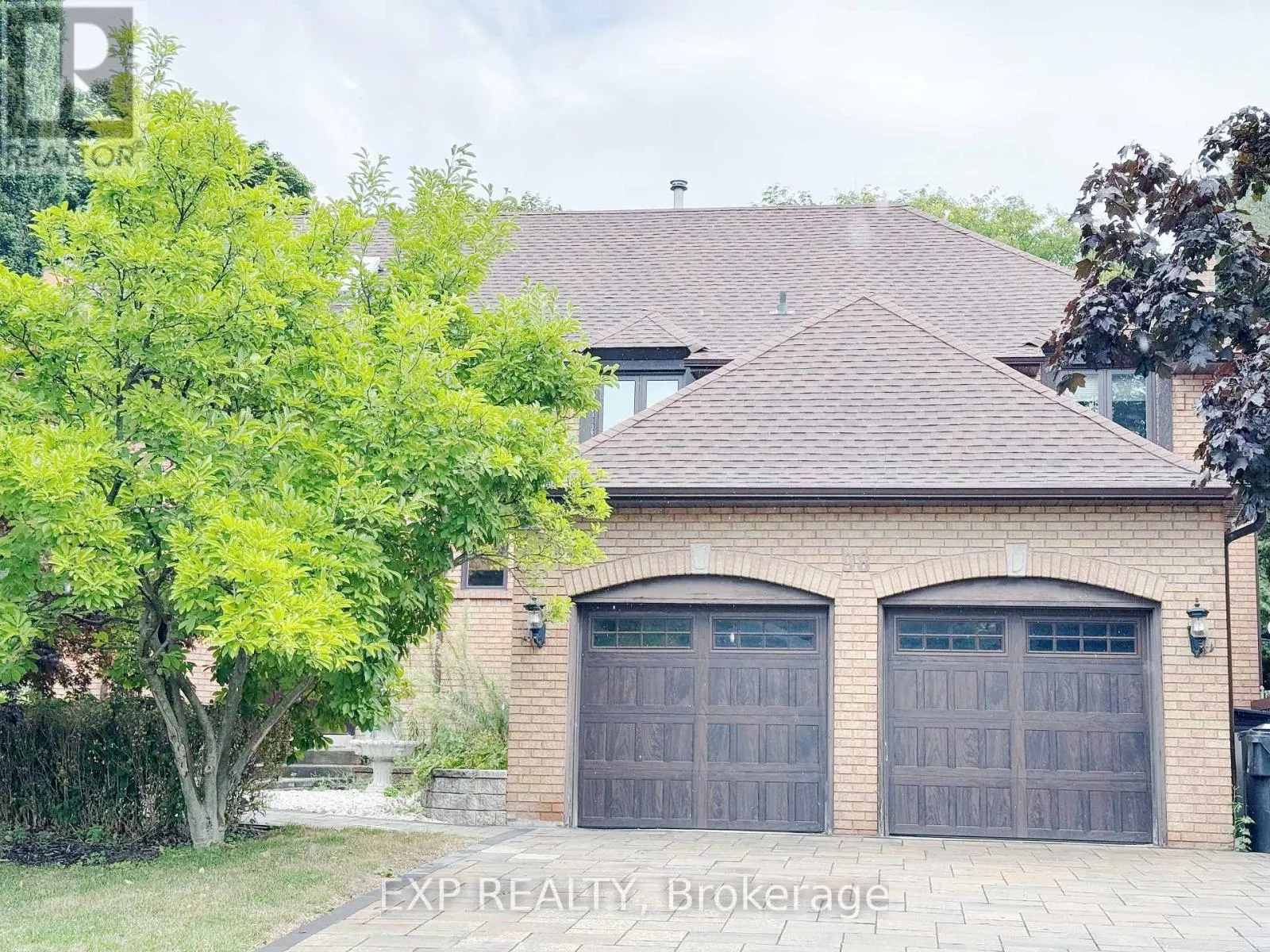 98 CLARINDA DRIVE