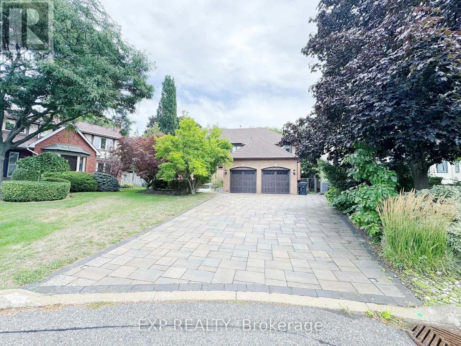 98 CLARINDA DRIVE