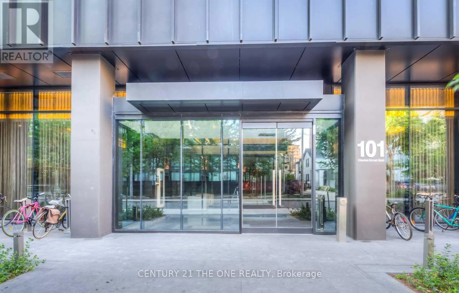 4806 - 101 CHARLES STREET E