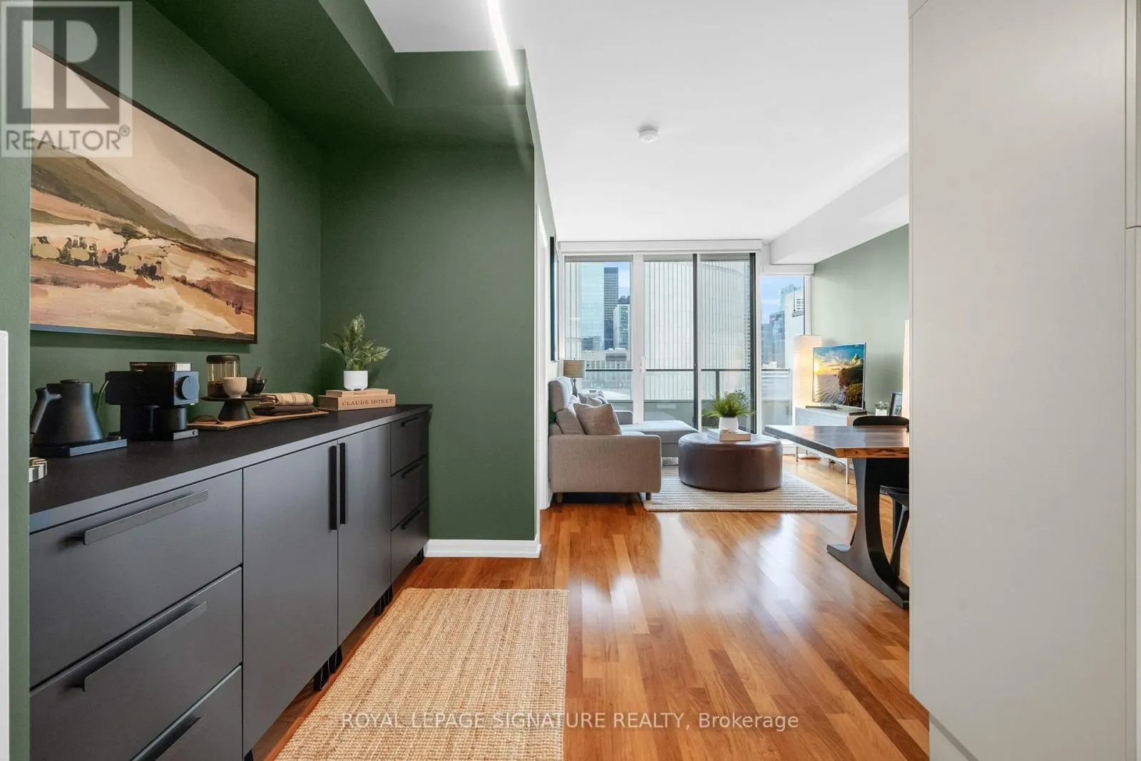 1208 - 111 ELIZABETH STREET