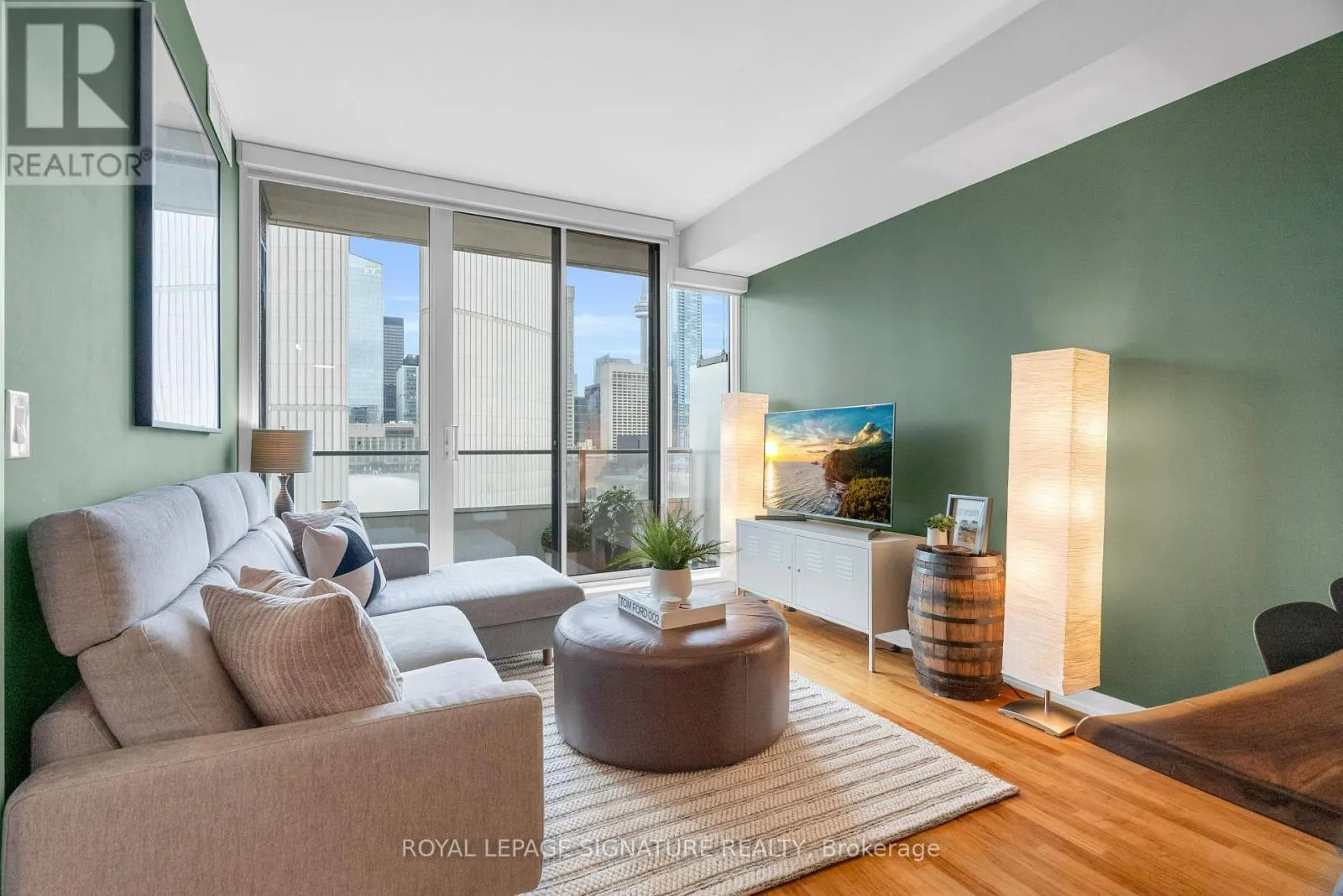 1208 - 111 ELIZABETH STREET